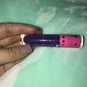I’m royalty velour liquid lip from JS cosmetics